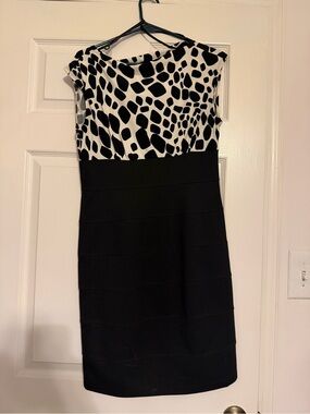 Enfocus Studio Black and White Printed Sheath Midi Dress